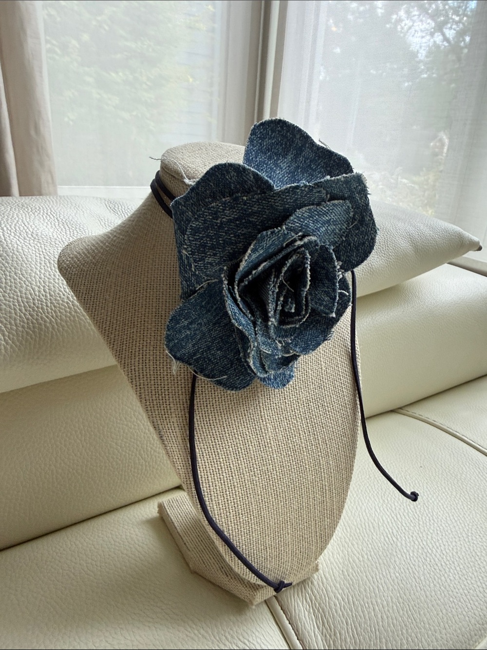 Serefine Denim Flower Choker Necklace - Blue